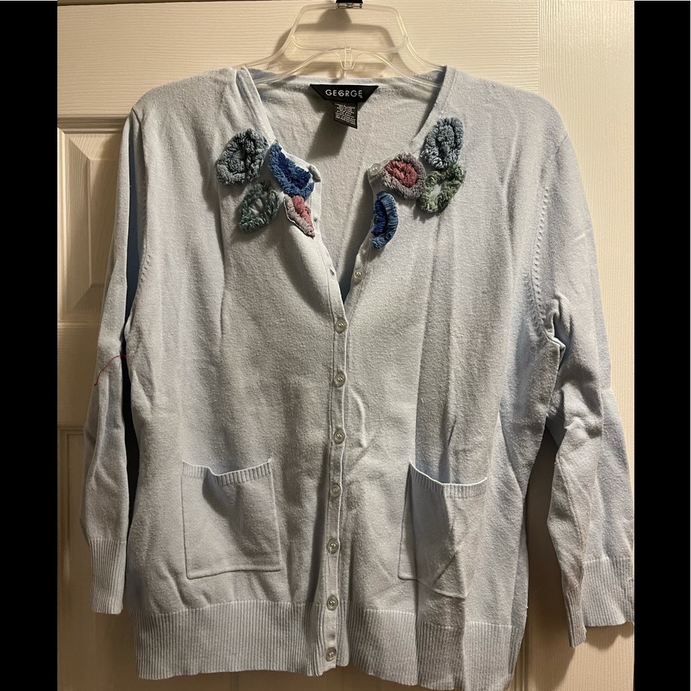 Pretty cardigan sweater with chenille trim size large ladies